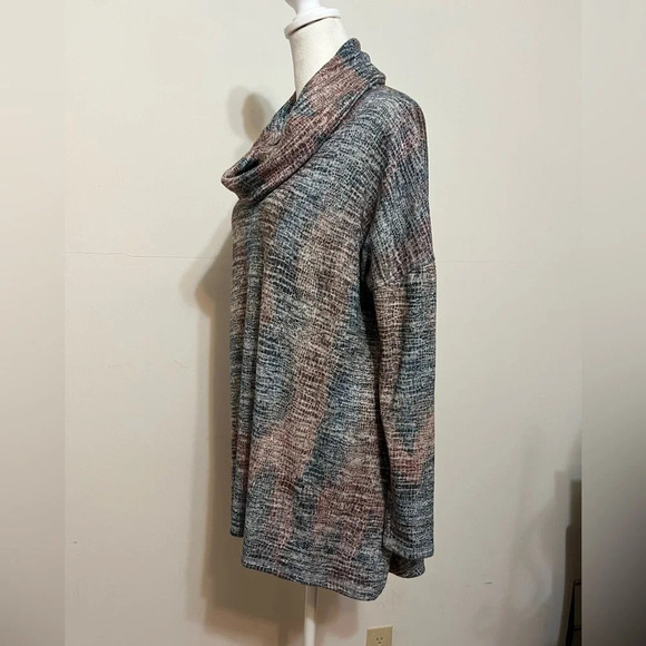 Cha Cha Vente Cowl Neck High Low Sweater Top Size Medium - Picture 3 of 12